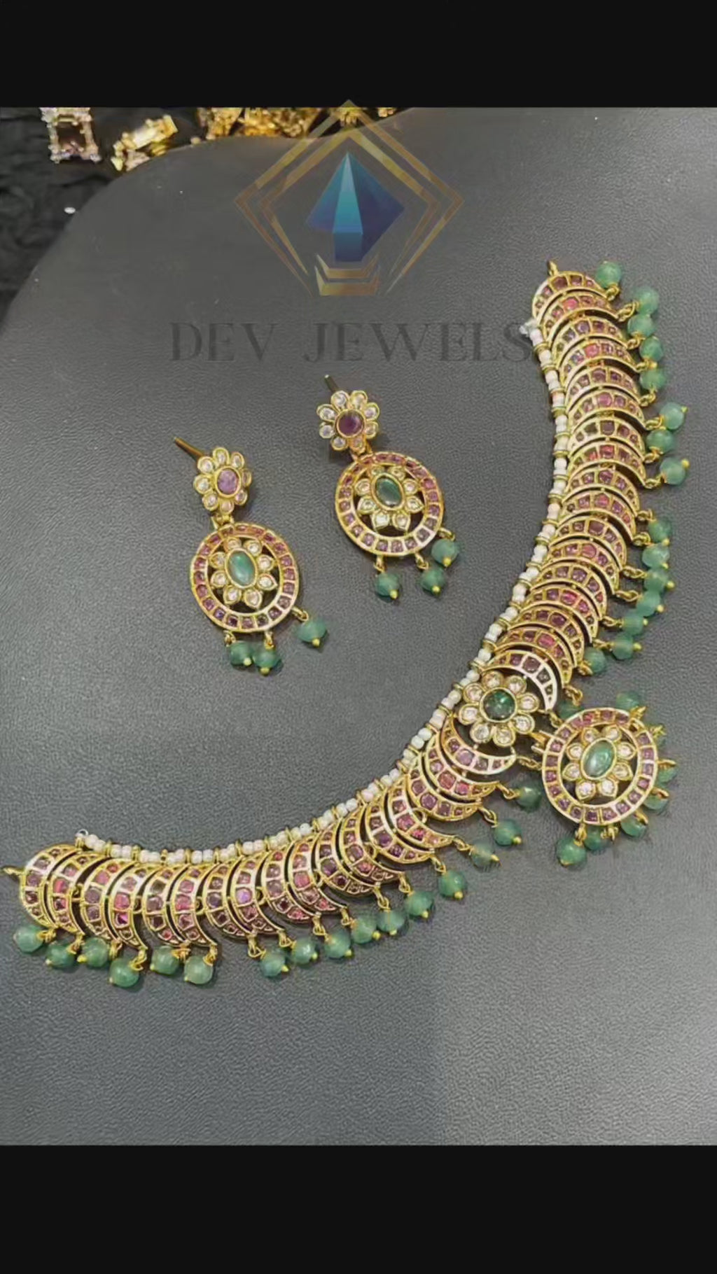 Jadau kundan necklace