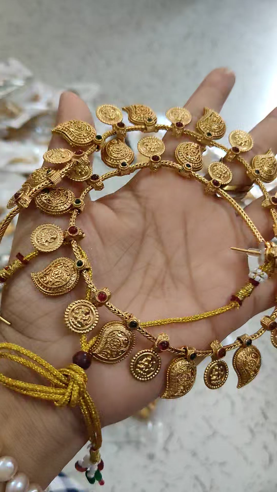 Maharashtrian long mala