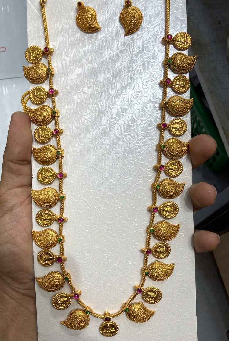 Maharashtrian long mala