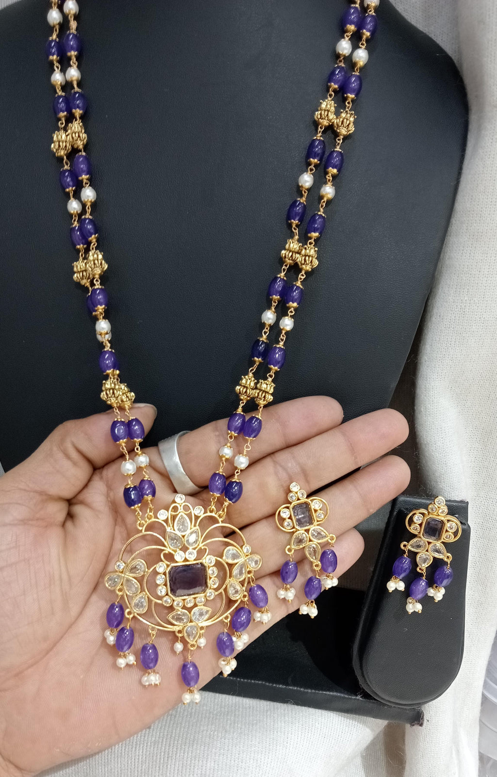 Pendent necklace
